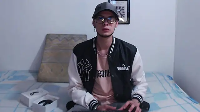 Vlad  night online show from March 19, 3:32 am