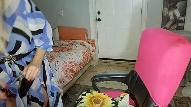 starandsky online show from March 8, 6:34 pm