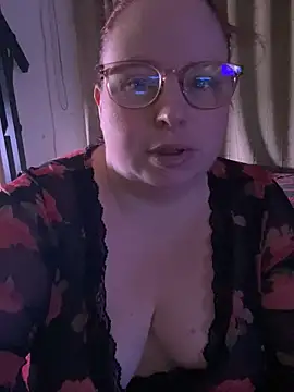 Sarahtjeuh  online show from April 15, 10:21 pm