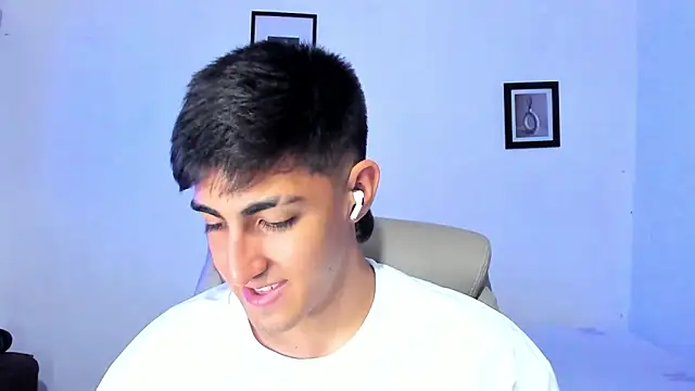 babyted272 online show from March 14, 5:24 am