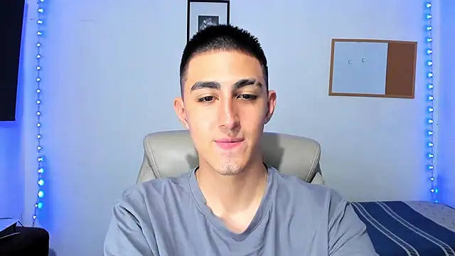 babyted272 online show from June 3, 7:33 am