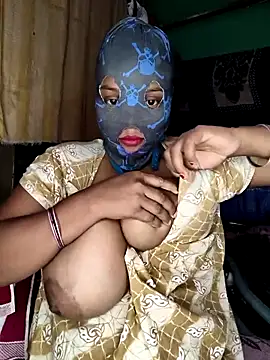 Snapshot of Roshni8859 chatting on February 2, 1:59 am Roshni8859 online show from February 2, 1:59 am