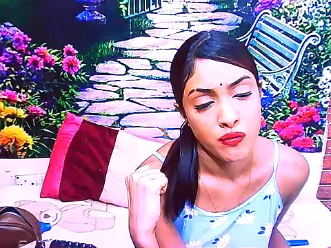 Snapshot of IndianPretty14u2Luv chatting on April 15, 7:58 pm IndianPretty14u2Luv online show from April 15, 7:58 pm