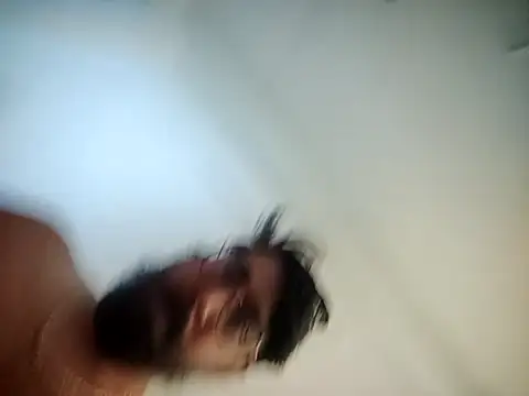 Snapshot of Ajju121092 chatting on February 7, 4:49 am Ajju121092 online show from February 7, 4:49 am