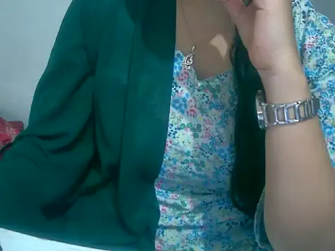 Cute Aliyaa online show from February 28, 7:53 am