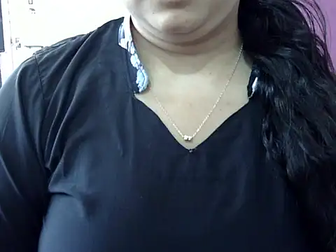 Cute Aliyaa online show from March 30, 9:43 am