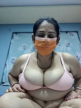 diyam4002 online show from February 17, 12:56 pm