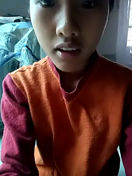 Snapshot of Hoa-tuylip chatting on April 25, 12:02 am Hoa-tuylip online show from April 25, 12:02 am