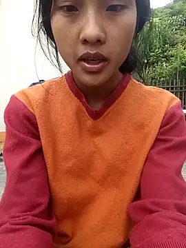 Snapshot of Hoa-tuylip chatting on April 29, 1:10 am Hoa-tuylip online show from April 29, 1:10 am