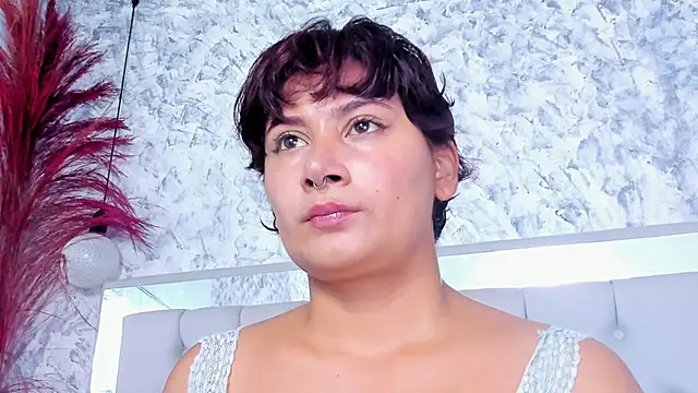  LaurentBrown online show from February 2, 11:09 am