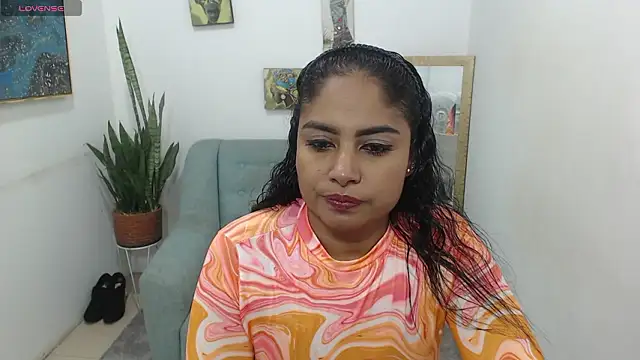 Snapshot of Luna_Fyre chatting on February 23, 6:16 pm Luna Fyre online show from February 23, 6:16 pm