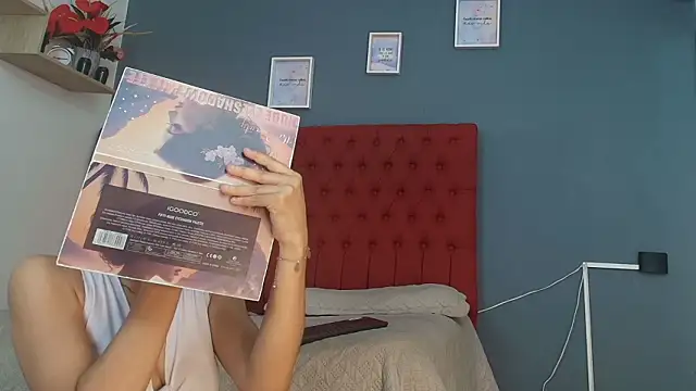 cristina aznar1 online show from February 7, 7:06 pm