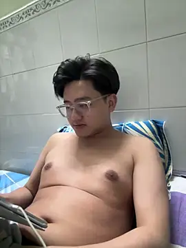 Snapshot of Kami_Kazo chatting on February 5, 3:38 pm Kami Kazo online show from February 5, 3:38 pm