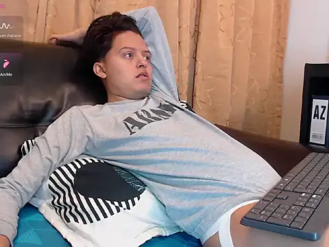 Snapshot of Kevin_Charless chatting on March 19, 11:14 am Kevin Charless online show from March 19, 11:14 am