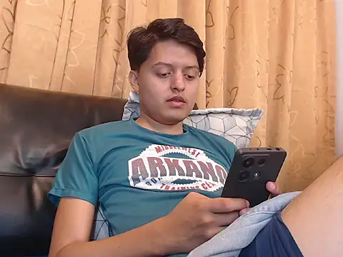 Snapshot of Kevin_Charless chatting on March 22, 1:03 pm Kevin Charless online show from March 22, 1:03 pm