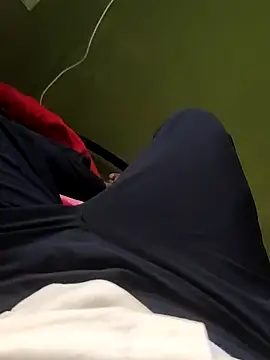 Snapshot of jesse_pinkman99 chatting on February 27, 8:58 am jesse pinkman99 online show from February 27, 8:58 am