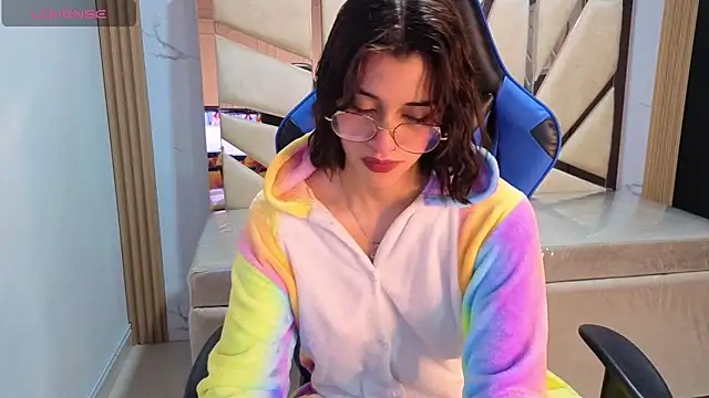 Snapshot of Skaller_james_a chatting on February 16, 1:07 pm Skaller james a online show from February 16, 1:07 pm