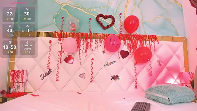 Snapshot of zanyx_ chatting on February 14, 4:04 pm zanyx online show from February 14, 4:04 pm