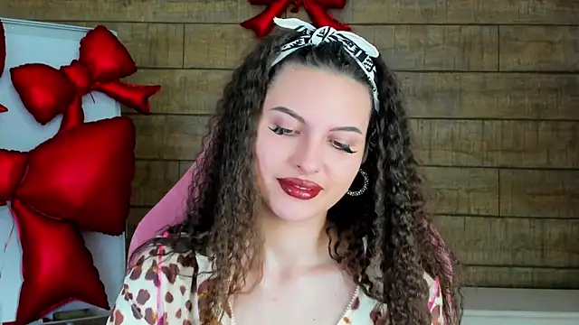 Snapshot of AliceVersal chatting on February 12, 4:29 am AliceVersal online show from February 12, 4:29 am