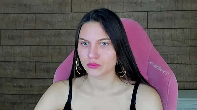 Snapshot of AliceVersal chatting on February 27, 5:40 am AliceVersal online show from February 27, 5:40 am