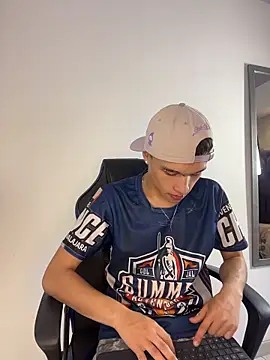 Dominik Souza online show from April 9, 8:14 pm