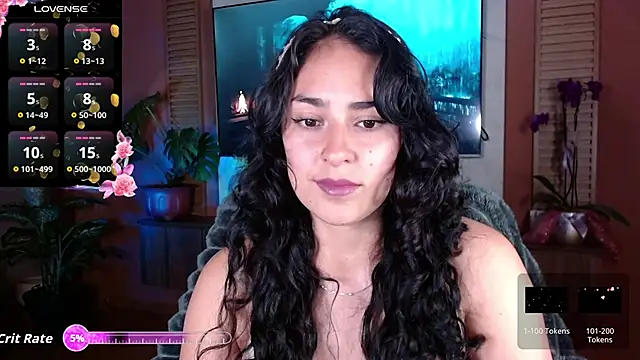 Snapshot of Iris_colette chatting on May 5, 11:35 pm Iris colette online show from May 5, 11:35 pm