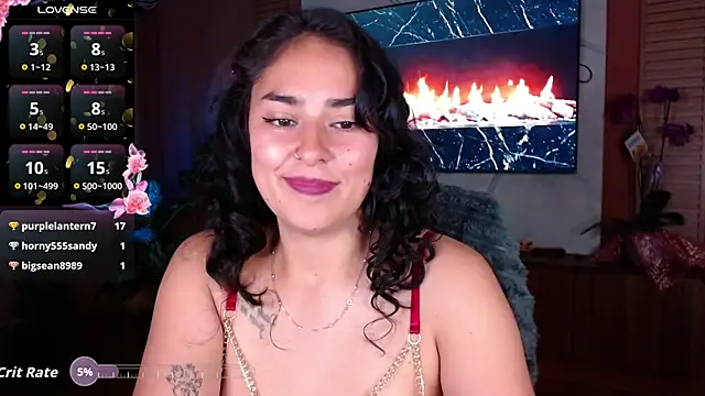 Snapshot of Iris_colette chatting on May 15, 11:01 pm Iris colette online show from May 15, 11:01 pm
