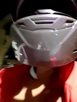 Robin H00t 2 online show from April 8, 11:37 pm