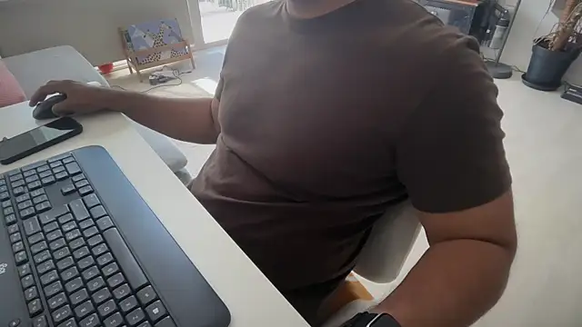 justonce2 online show from April 27, 10:02 am