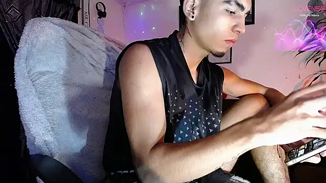 tiancam online show from April 18, 2:26 am