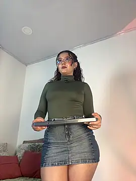 kittysophie  online show from February 27, 12:38 pm