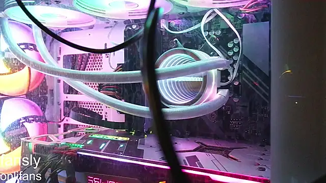 Elinaharper online show from April 13, 6:24 pm