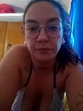 Snapshot of kuramaqueen chatting on February 5, 10:20 am kuramaqueen online show from February 5, 10:20 am