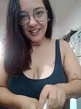 Snapshot of kuramaqueen chatting on February 10, 6:45 pm kuramaqueen online show from February 10, 6:45 pm