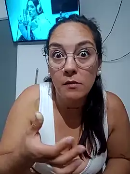 Snapshot of kuramaqueen chatting on February 27, 6:24 am kuramaqueen online show from February 27, 6:24 am