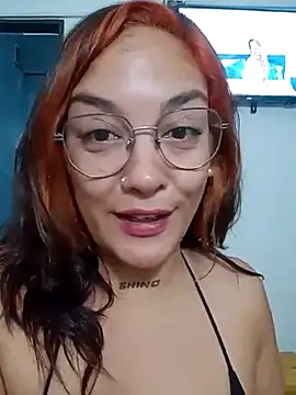 kuramaqueen online show from March 20, 3:55 am