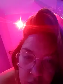 kuramaqueen online show from June 8, 8:53 pm