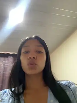 Snapshot of Vinaaly_ chatting on June 3, 10:37 pm Vinaaly online show from June 3, 10:37 pm