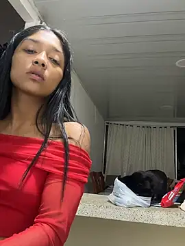 Snapshot of Vinaaly_ chatting on July 28, 12:29 am Vinaaly online show from July 28, 12:29 am