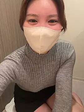 Snapshot of _3_mNm_3_ chatting on February 28, 11:39 pm 3 mNm 3 online show from February 28, 11:39 pm