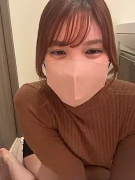  3 mNm 3  online show from April 7, 2:39 pm