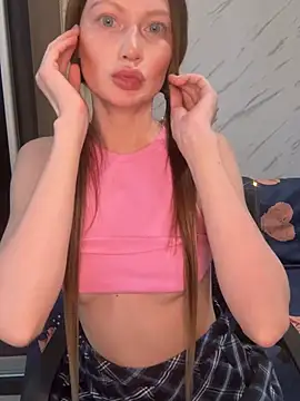 AliceeXHottie online show from February 3, 5:29 pm