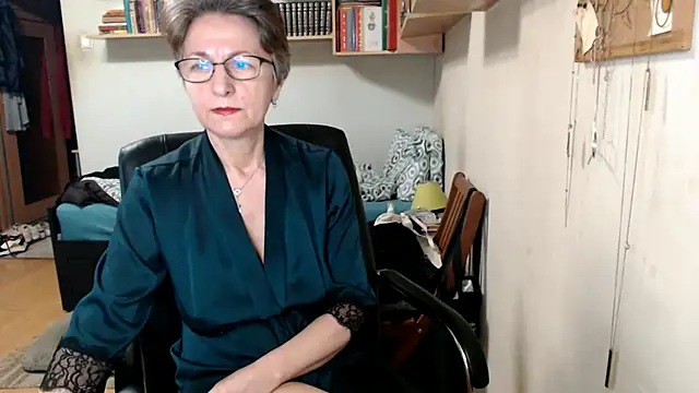 katemodel online show from September 22, 6:26 am