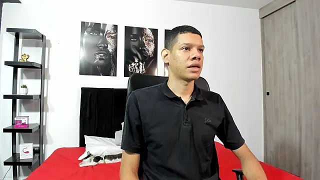 Snapshot of milo_cruz_ chatting on February 5, 3:27 pm milo cruz online show from February 5, 3:27 pm