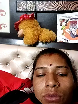 Snapshot of Binnu_pande chatting on February 21, 4:41 pm Binnu pande online show from February 21, 4:41 pm