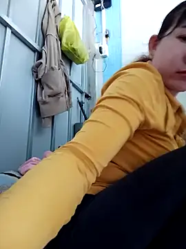 Snapshot of Ana-love2026 chatting on February 6, 1:32 am Ana-love2026 online show from February 6, 1:32 am