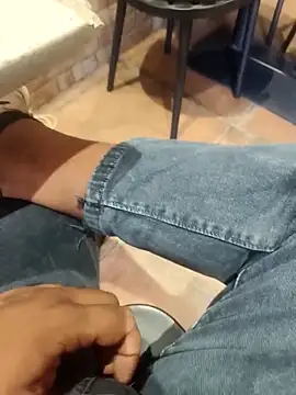 GTX-8194 online show from March 10, 10:31 am