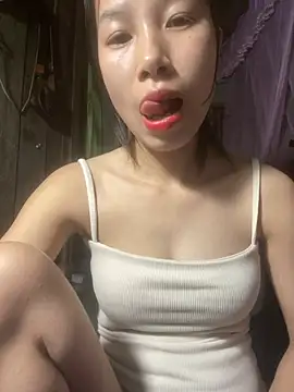 Snapshot of -Xenia_ chatting on March 28, 3:33 pm -Xenia online show from March 28, 3:33 pm