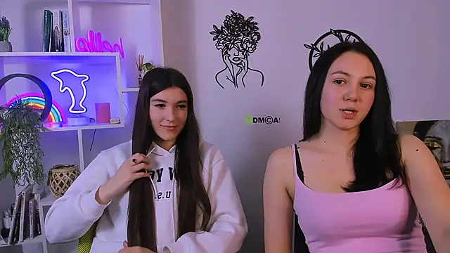 elis sunny online show from February 9, 7:51 pm