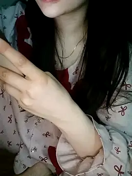 Snapshot of Moe-moex chatting on March 8, 10:57 pm Moe-moex online show from March 8, 10:57 pm